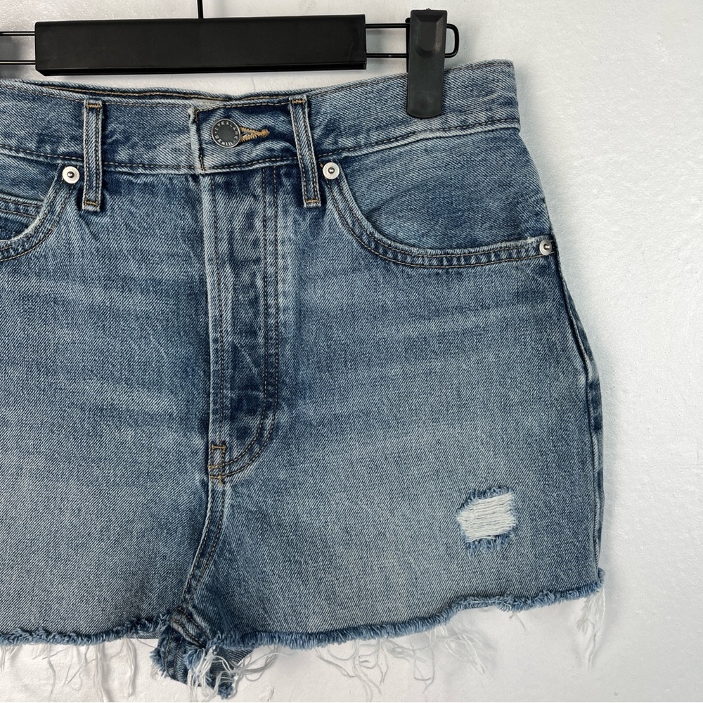 Everlane The Rigid Way-High Short - Picture 2 of 9